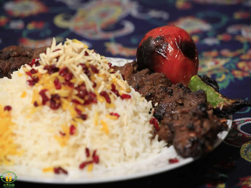 طرز تهیه جوجه فسنجانی
